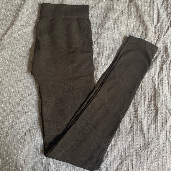 fromrachel Black Floral Print Legging - Picture 1 of 6